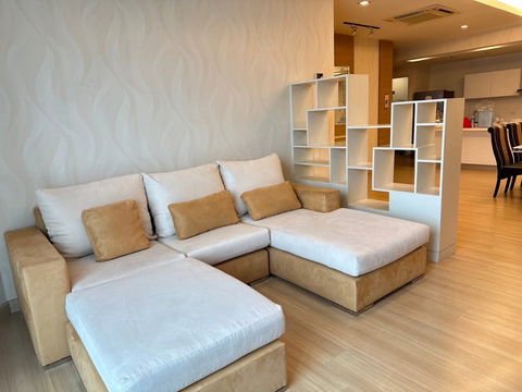 Baan Sathorn Chaophraya condo for rent in the middle of Sathorn -Silom  middle of the Bangkok with the best river view and close to BTS,MRT and Malls 