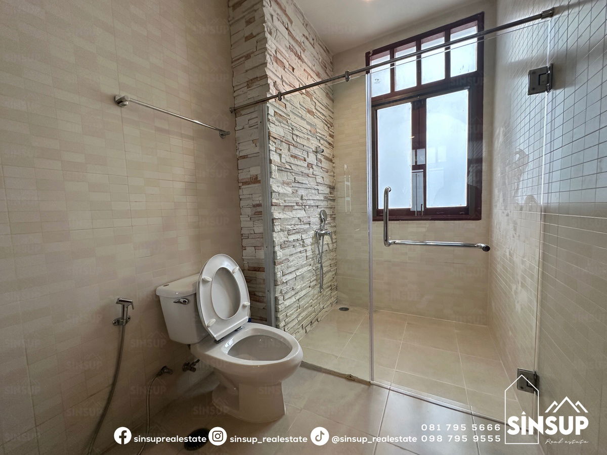 รูป 🏡 ให้เช่า บ้านเดี่ยวหรู สไตล์บาหลี – เอกมัย 10 - รูปที่ 25/44
