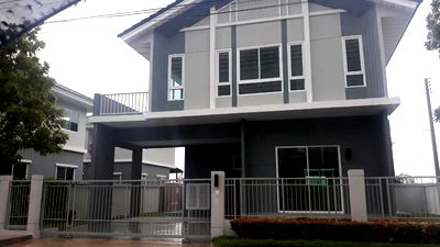 Houses for sale วิทยาลัยเทคนิคปทุมธานี : Home for sale: Lake Villa, Rachphruek 346, Phathumthani