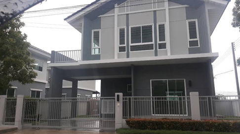 ขายบ้านเดี่ยวปทุมธานี พร้อมเฟอร์นิดจอร์ และแอร์ หมู่บ้าน Lake Villa 