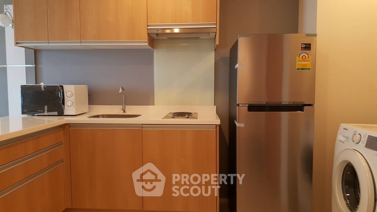 รูป คอนโด 1-ห้องนอน ที่ วิลล่า อโศก ใกล้ MRT เพชรบุรี (ID 883847) - รูปที่ 3/9