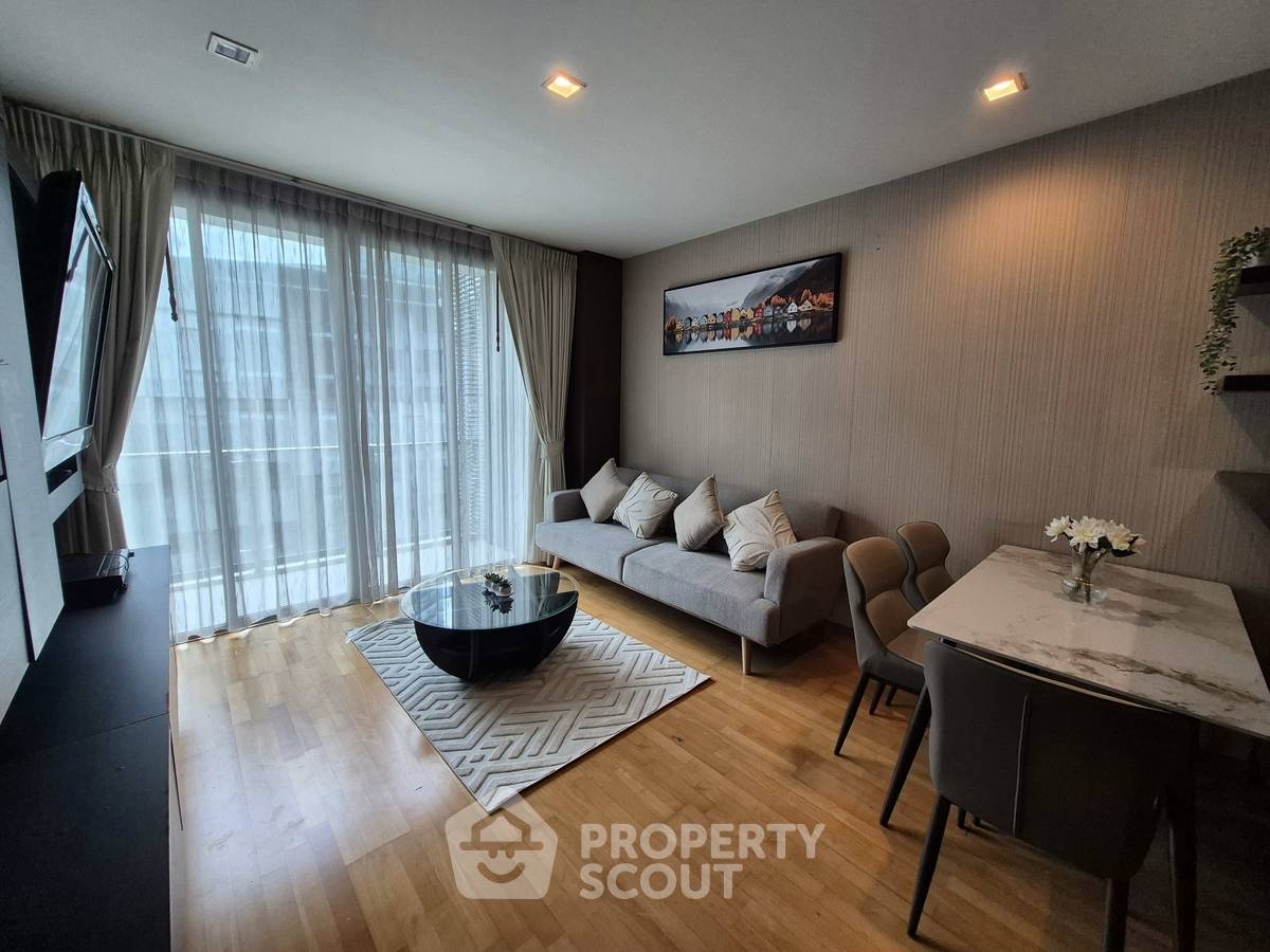 picture 2-BR Condo at Issara @ 42 Sukhumvit Condominium near BTS Ekkamai (ID 2304293) - 1/20