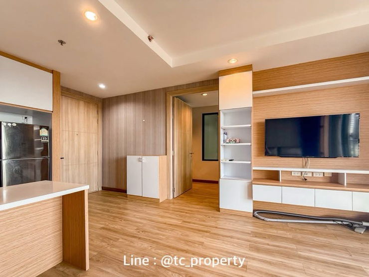 picture For Rent 📍Ladda plus sriracha  - 7/13
