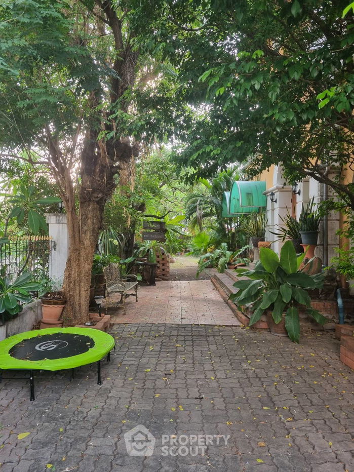 picture 4-BR House in Khlong Chan (ID 2305924) - 5/6