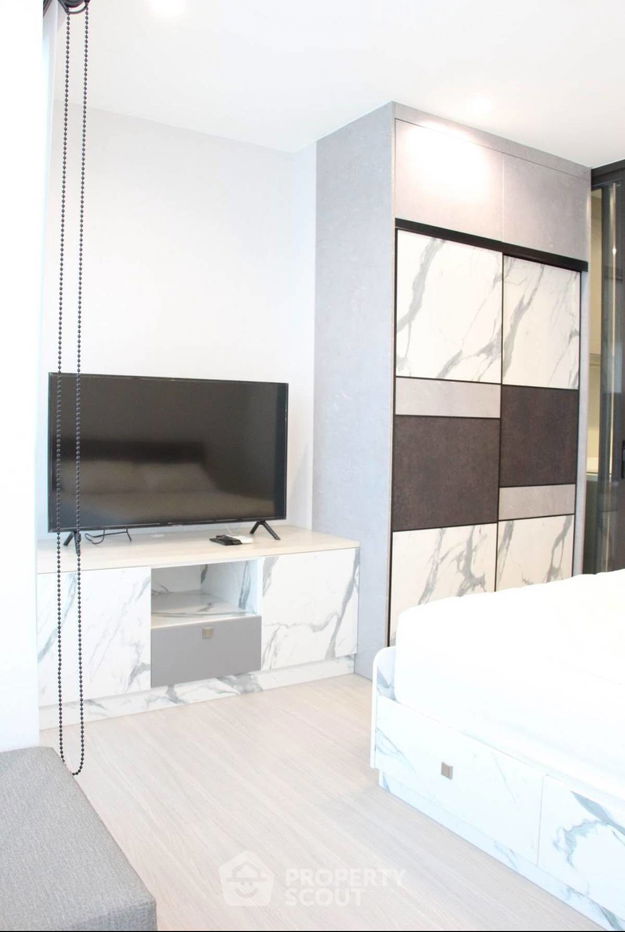picture Studio Condo at Life Sukhumvit 62 near BTS Bang Chak (ID 2307790) - 11/14