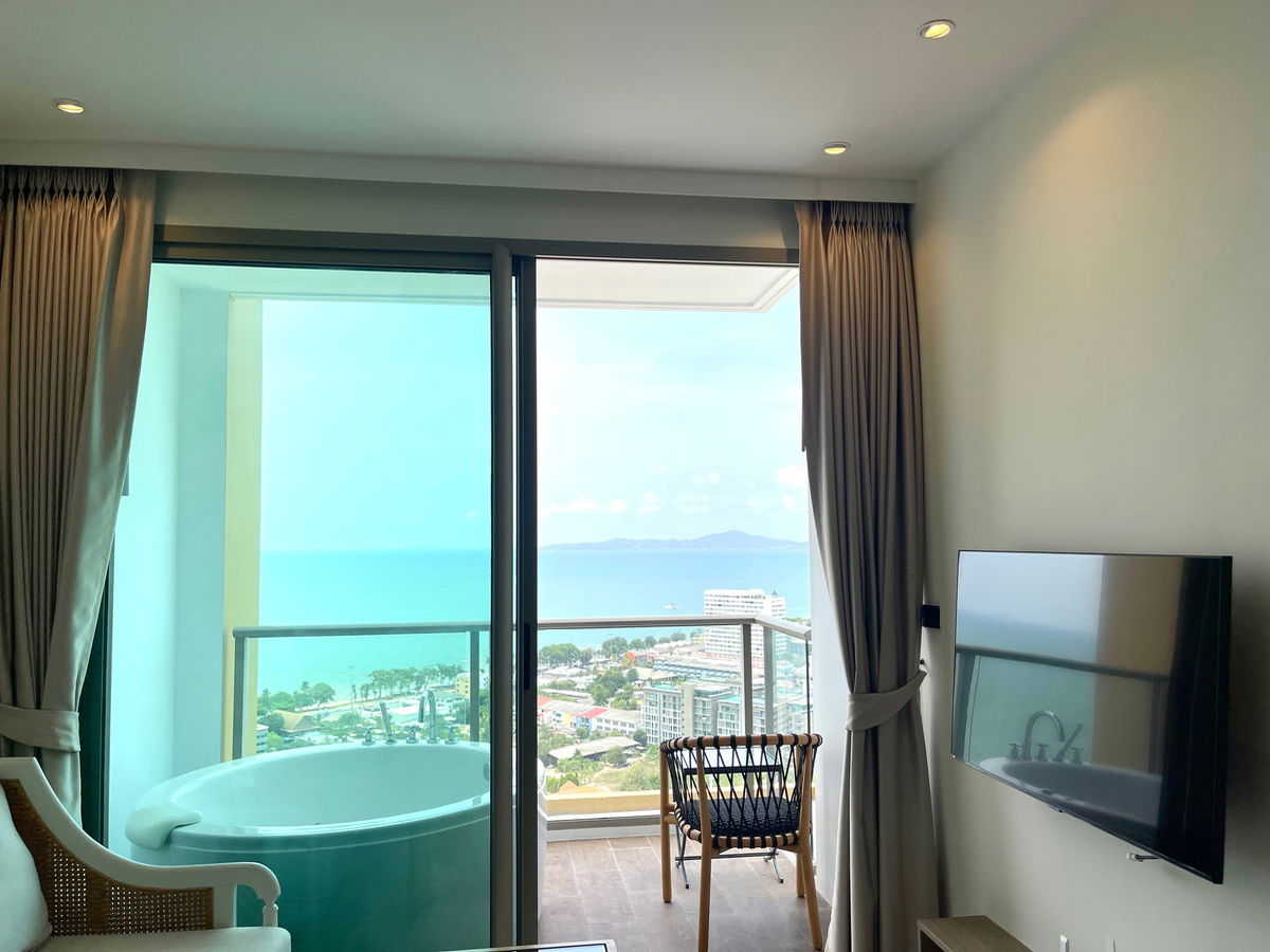 picture For rent The Riviera Ocean Drive Corner room Direct SeaView  - 13/26