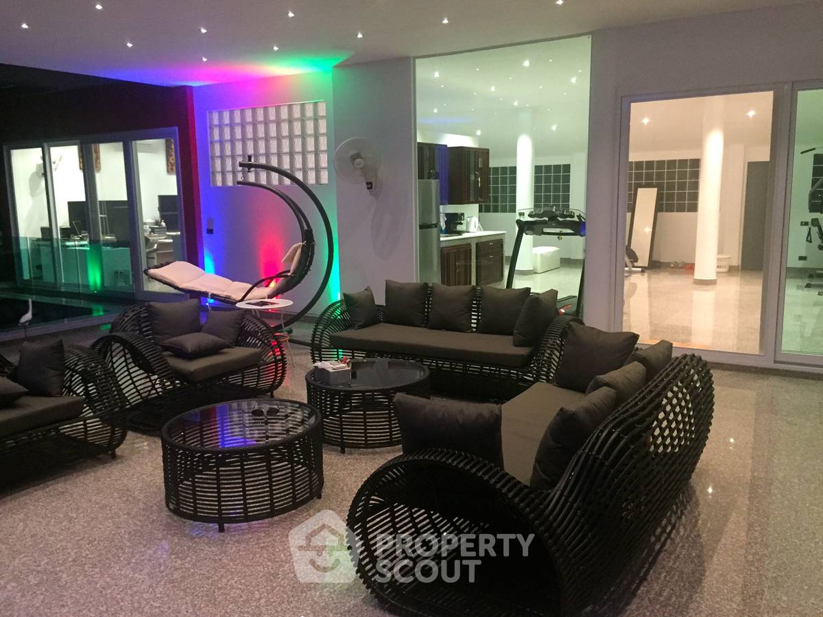 รูป วิลล่า 4-ห้องนอน ใกล้ สวนนงนุช (ID 1531381) - รูปที่ 11/34