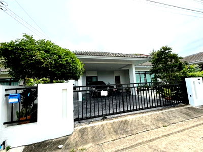 บ้านเดี่ยว รร.อัสสัมชัญระยอง : ขายบ้านเดี่ยวชั้นเดียว ขนาด 85 ตร.วา โซนมาบตาพุด หมู่บ้านสายลมเย็น พาราไดซ์


