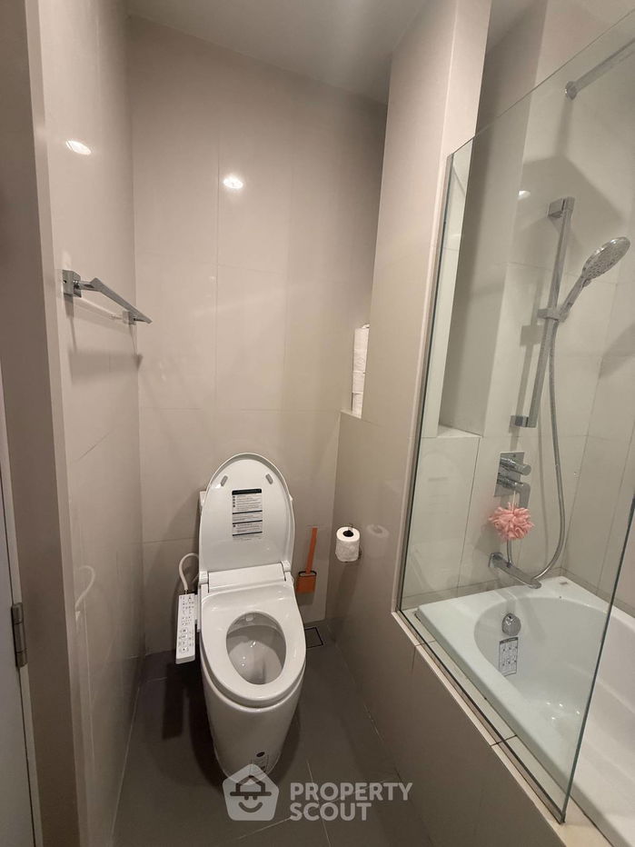 picture 1-BR Condo at Oka Haus Sukhumvit 36 near BTS Thong Lor (ID 2307996) - 8/11