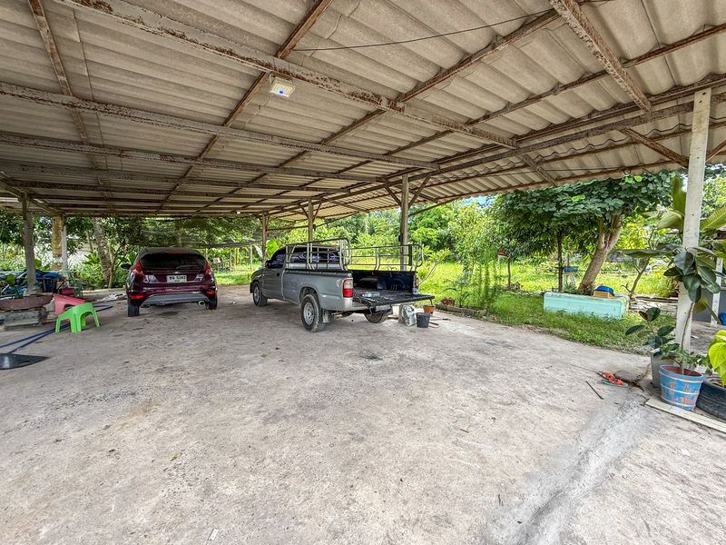 picture Beautiful plot of vacant land for sale with buildings in Suan Suea, Sriracha, Chonburi - 5/20