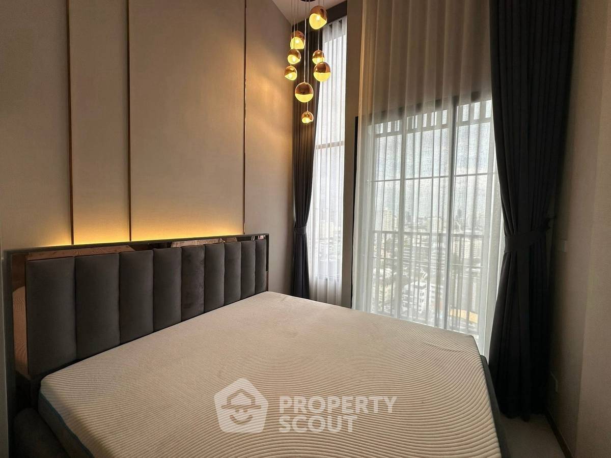 picture 2-BR Condo at SOHO Bangkok Ratchada near MRT Huai Khwang (ID 2304285) - 3/12