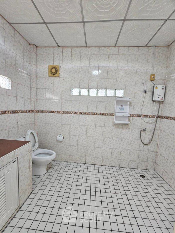 รูป บ้าน 2-ห้องนอน ใน สัตหีบ (ID 2135424) - รูปที่ 11/13