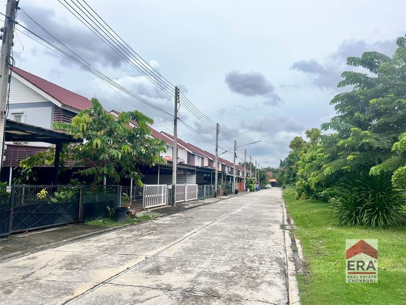 รูป บ้านแฝด ชลบุรี ราคาล้านกว่า โซน เมืองพนัสฯ - รูปที่ 11/11