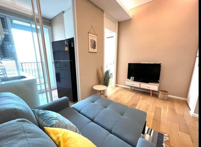 ให้เช่าคอนโด The Saint Residences  ใกล้ MRT พหลโยธิน และ Central ลาดพร้าว 