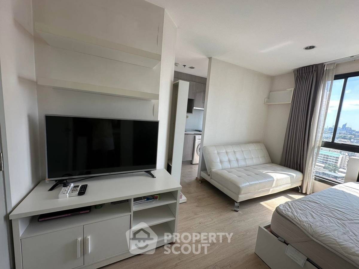 picture Studio Condo at Ideo Sathorn-Taksin near BTS Krung Thon Buri (ID 2080020) - 9/10