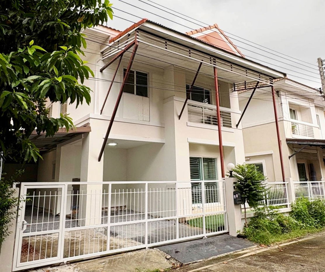 picture For Sale: 2-Storey Detached House – Lanceo Ramkhamhaeng–Wongwaen (Mistine) Just 15 minutes from Suvarnabhumi Airport - 3/37