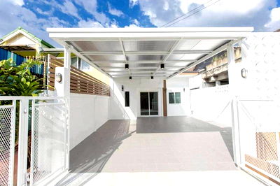 Twin houses for sale : S529 [出售] Rattanathibet Village（双拼别墅）🚆 MRT Khlong Bang Phai 站✅仅售 329 万泰铢（免所有转让费）