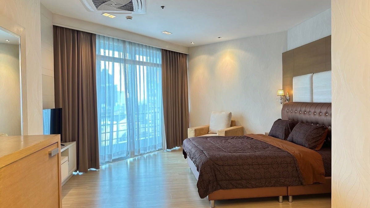picture Baan Sathorn Chaophraya condo for rent in the middle of Sathorn -Silom  middle of the Bangkok with the best river view and close to BTS,MRT and Malls  - 14/15