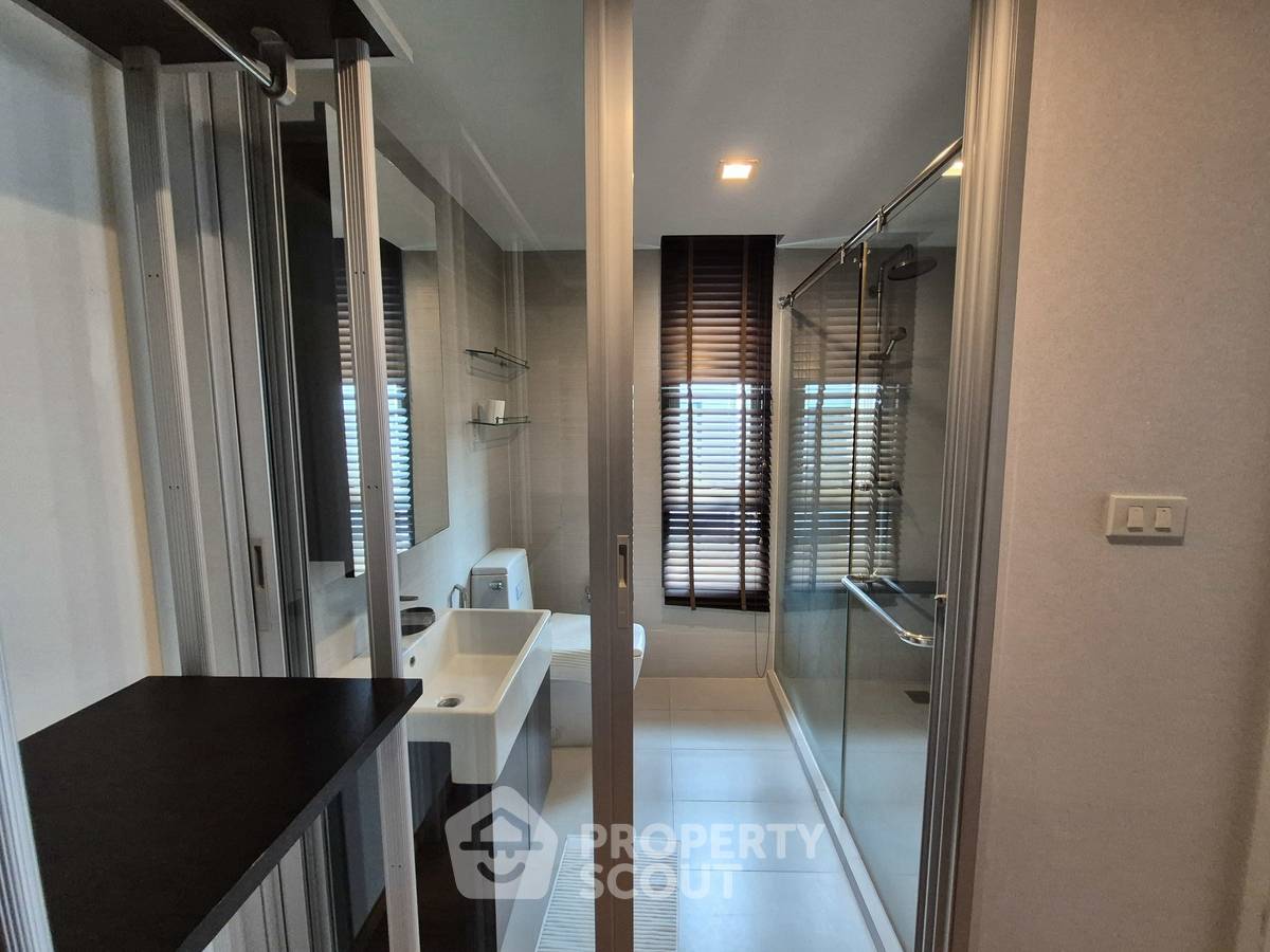 picture 2-BR Condo at Issara @ 42 Sukhumvit Condominium near BTS Ekkamai (ID 2304293) - 19/20