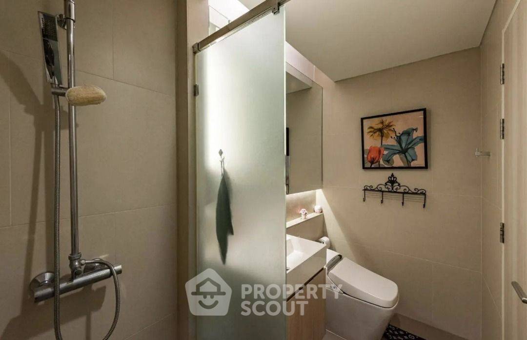 picture 2-BR Condo at The Lumpini 24 near BTS Phrom Phong (ID 1895455) - 11/17