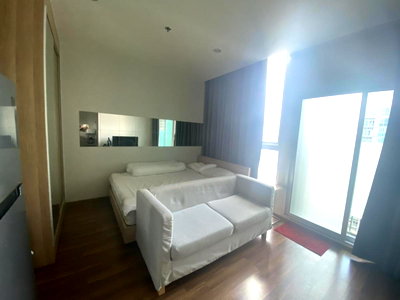 คอนโดให้เช่า : เช่าคอนโด Noble Revolve Ratchada 2/โนเบิล รีวอลฟ์ รัชดา 2 (B6809052) ID Line : @condo88