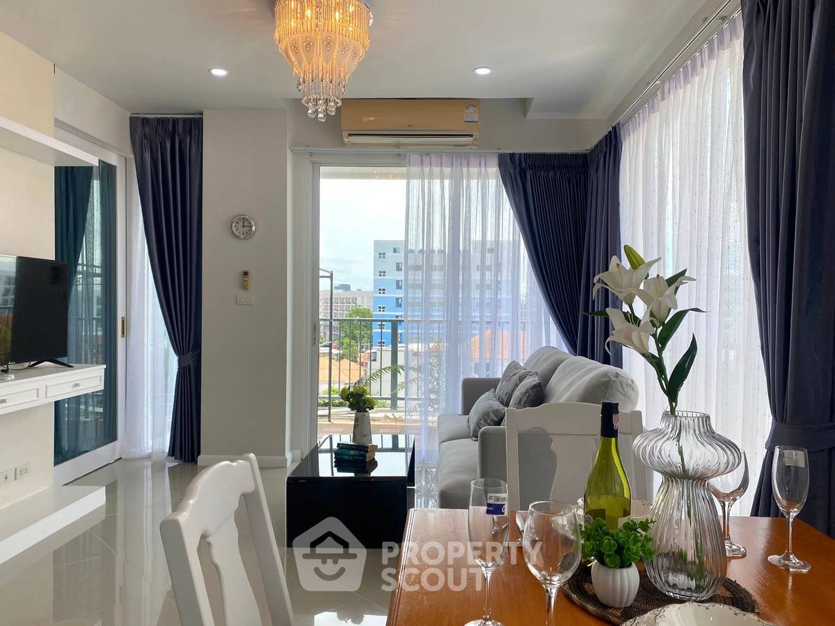 picture 2-BR Condo at Diamond Suites Condominium close to Pattaya South (ID 2307895) - 1/19