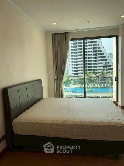 picture 1-BR Condo at Supalai Oriental Sukhumvit 39 near MRT Phetchaburi (ID 2287205) - 2/7