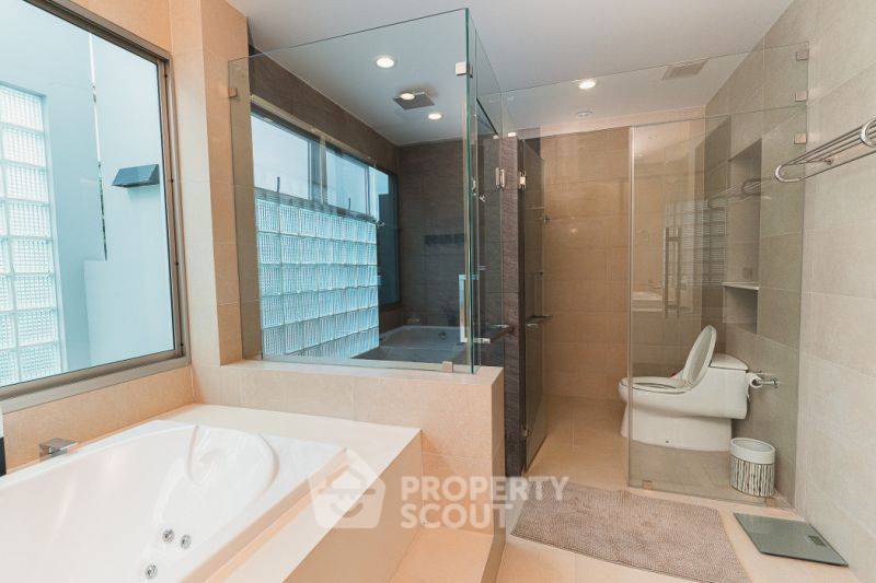 picture 3-BR House at Private Nirvana Residence North-East in Khlong Chan (ID 2147294) - 5/9