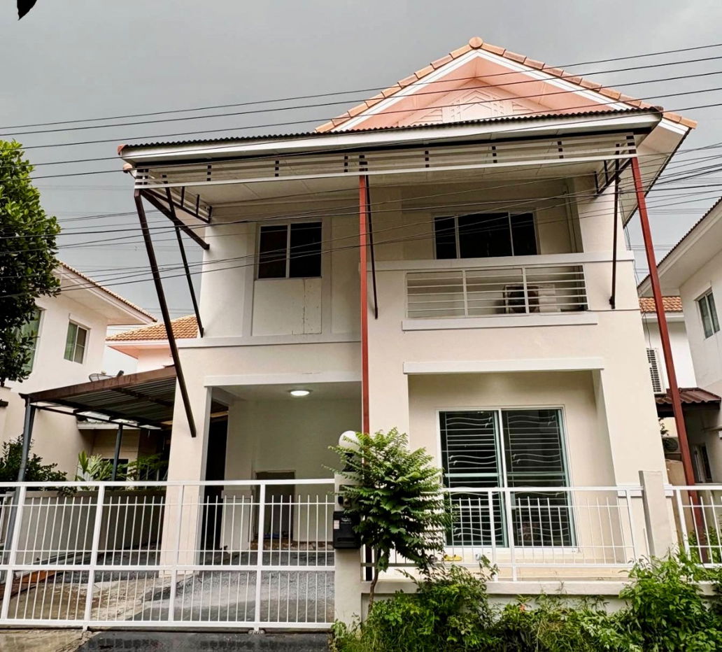 picture For Sale: 2-Storey Detached House – Lanceo Ramkhamhaeng–Wongwaen (Mistine) Just 15 minutes from Suvarnabhumi Airport - 1/37