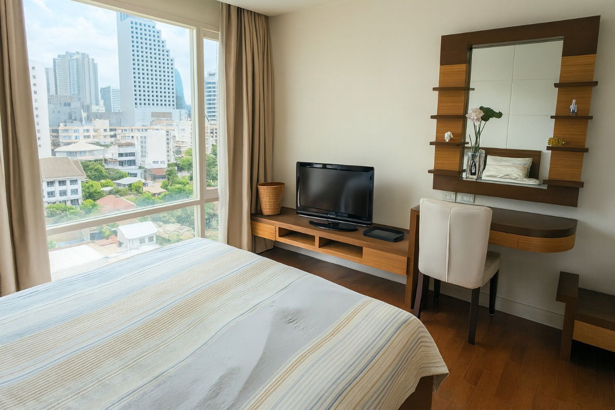 รูป คอนโดกว้างขวาง 2 ห้องนอน สำหรับขาย ที่ Baan Siri 31 - รูปที่ 8/14