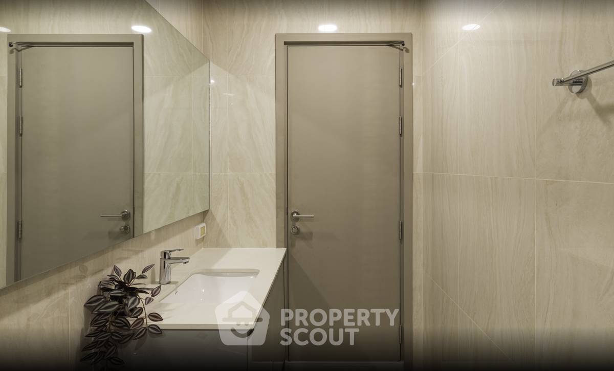 picture 2-BR Condo at Chewathai Residence Thonglor close to Thong Lo (ID 2307276) - 8/9