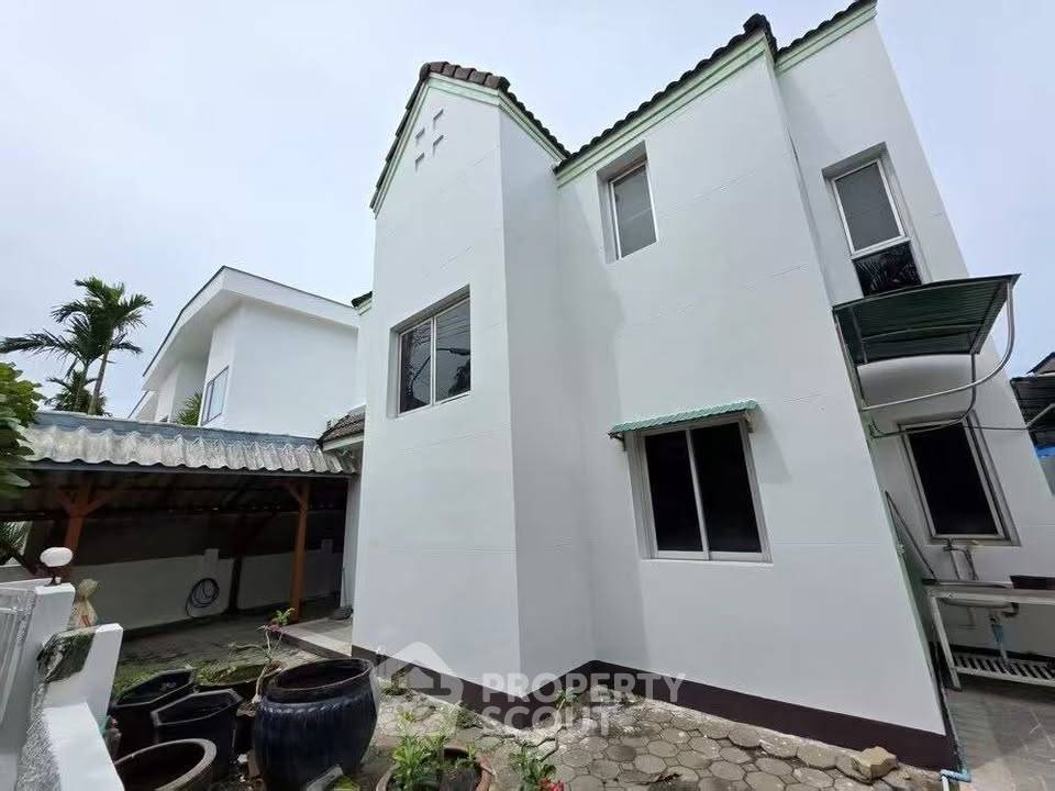 picture 3-BR Condo at Jomtien Yacht Club 1 close to Pattaya (ID 2307933) - 5/16
