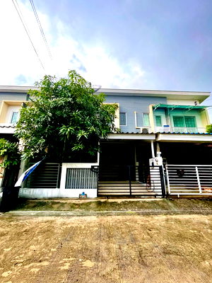 Townhouses for rent : 2-storey townhouse for rent, The Connect 1, Chaengwattana, Muang Thong Thani