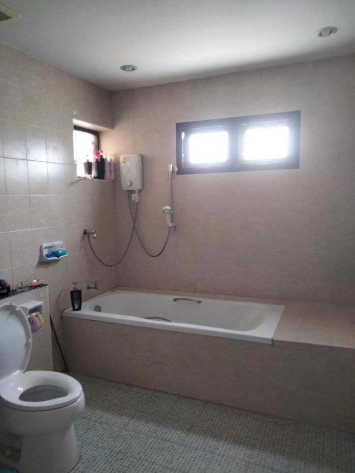 picture House for sale near Doi Saket hospital. Self-built house with strong structure - 11/17