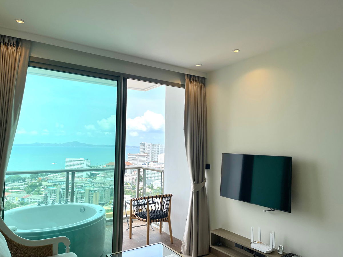 picture For rent The Riviera Ocean Drive Corner room Direct SeaView  - 10/26