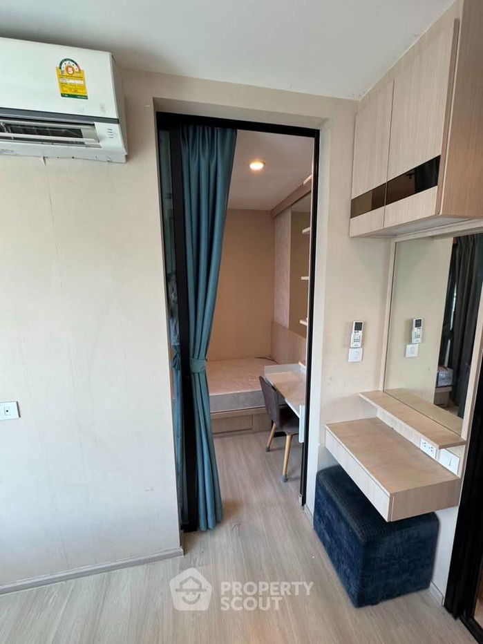 picture 2-BR Condo at Life Asoke near ARL Makkasan (ID 2307647) - 4/18
