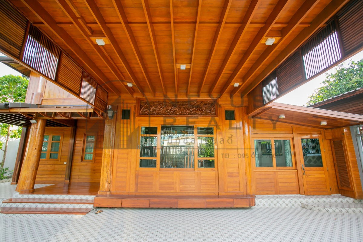 picture ✨Luxury Teakwood House for Rent near MRT Ratchadaphisek – Cozy Living, Prime Location✨ - 5/75