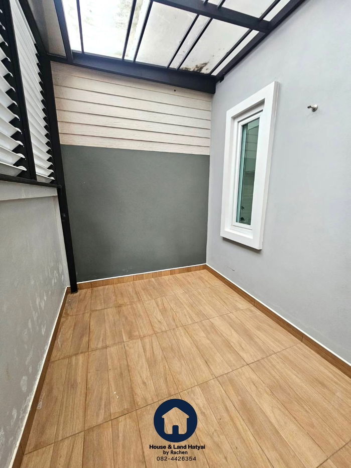 picture Single house for rent in a development in Ban Phru. 3 bedrooms, 75 sq wah (20,000 sq m). Rent: 20,000 baht/month. - 17/19