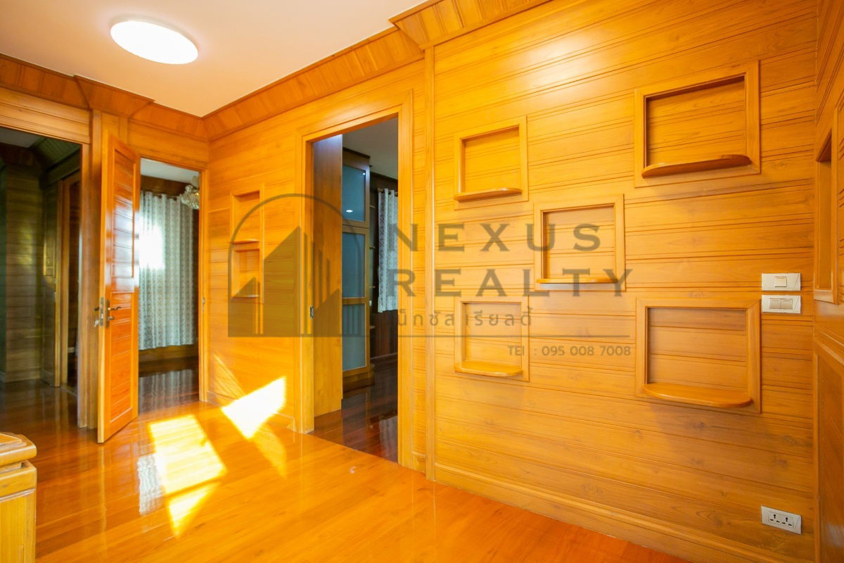 picture ✨Luxury Teakwood House for Rent near MRT Ratchadaphisek – Cozy Living, Prime Location✨ - 38/75