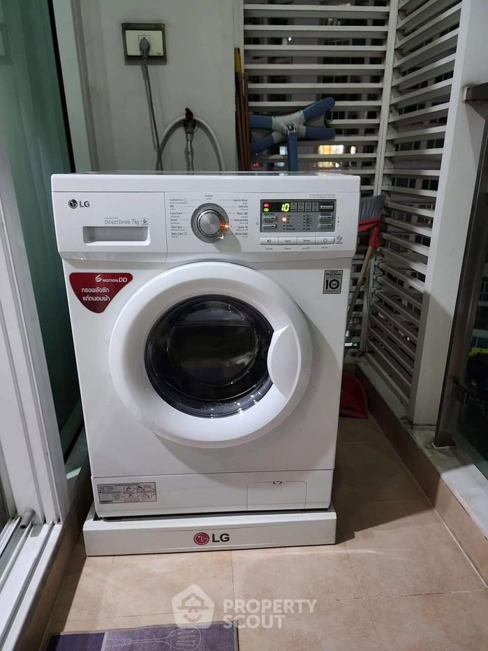 picture 1-BR Condo at T.c. Green Rama 9 near MRT Phra Ram 9 (ID 1811394) - 15/15