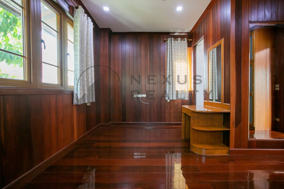 picture ✨Luxury Teakwood House for Rent near MRT Ratchadaphisek – Cozy Living, Prime Location✨ - 33/75