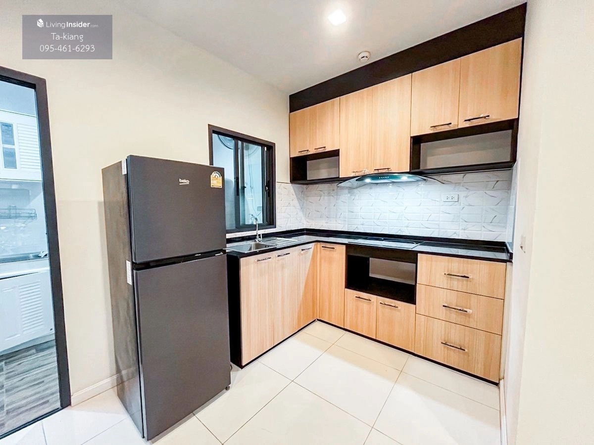 picture 🏠✨ Townhome for Rent – Eigen Premium (3-Storey)  📍 Soi Pattanakarn 99 (New Pattanakarn Road) – Prime location, easy access 🚗 - 10/10