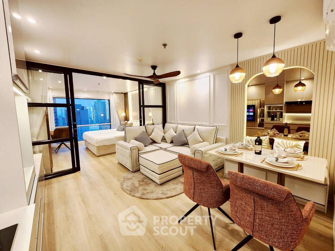 รูป คอนโด 1-ห้องนอน ที่ สุขุมวิท สวีท คอนโดมิเนียม ใกล้ BTS นานา (ID 2308144) - รูปที่ 1/15