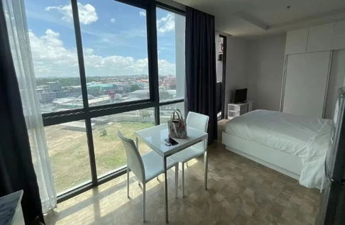 ⛵ Posh ⛵ Foreinger qota / City view / 8F / Studio room for quick sale彡