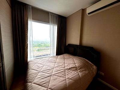 Condos for rent BTS Ladphrao Intersection : Code: KJ8741  for rent The Saint Residences // Line ID: @kjcondo (with @) //