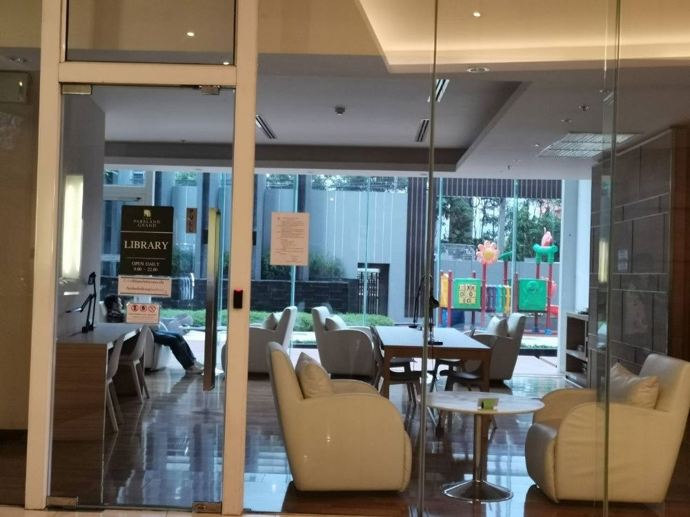 รูป The Parkland Grand Taksin (เดอะ พาร์คแลนด์ แกรนด์ ตากสิน)  35 ตร.ม.  ชั้น21-50  วิวเมืองไม่มีตึกบัง  - รูปที่ 7/8