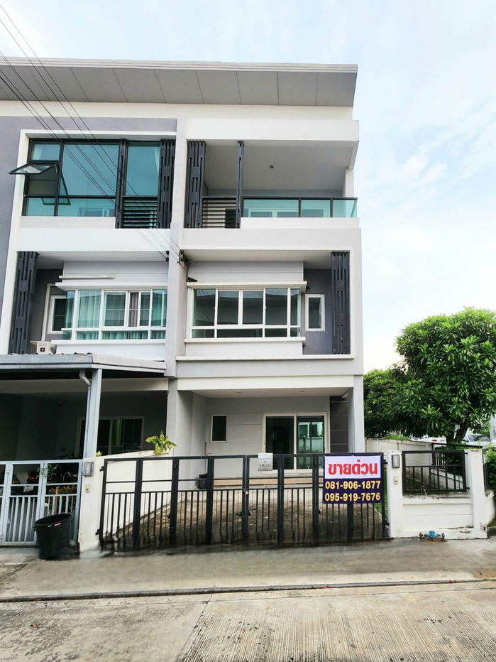 picture Townhome for sale, 3 floors, corner unit: The Ricco Town Watcharapol, Soi Rommit Phatthana, Tha Raeng Subdistrict, Bangkhen District, Bangkok - 1/27