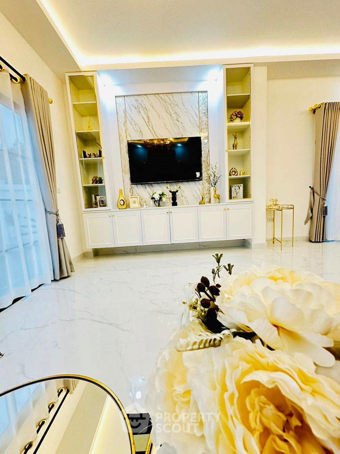 รูป บ้าน 4-ห้องนอน ที่ รัตนากร วิลเลจ 18 ใกล้ เมืองพัทยา (ID 2060417) - รูปที่ 18/19