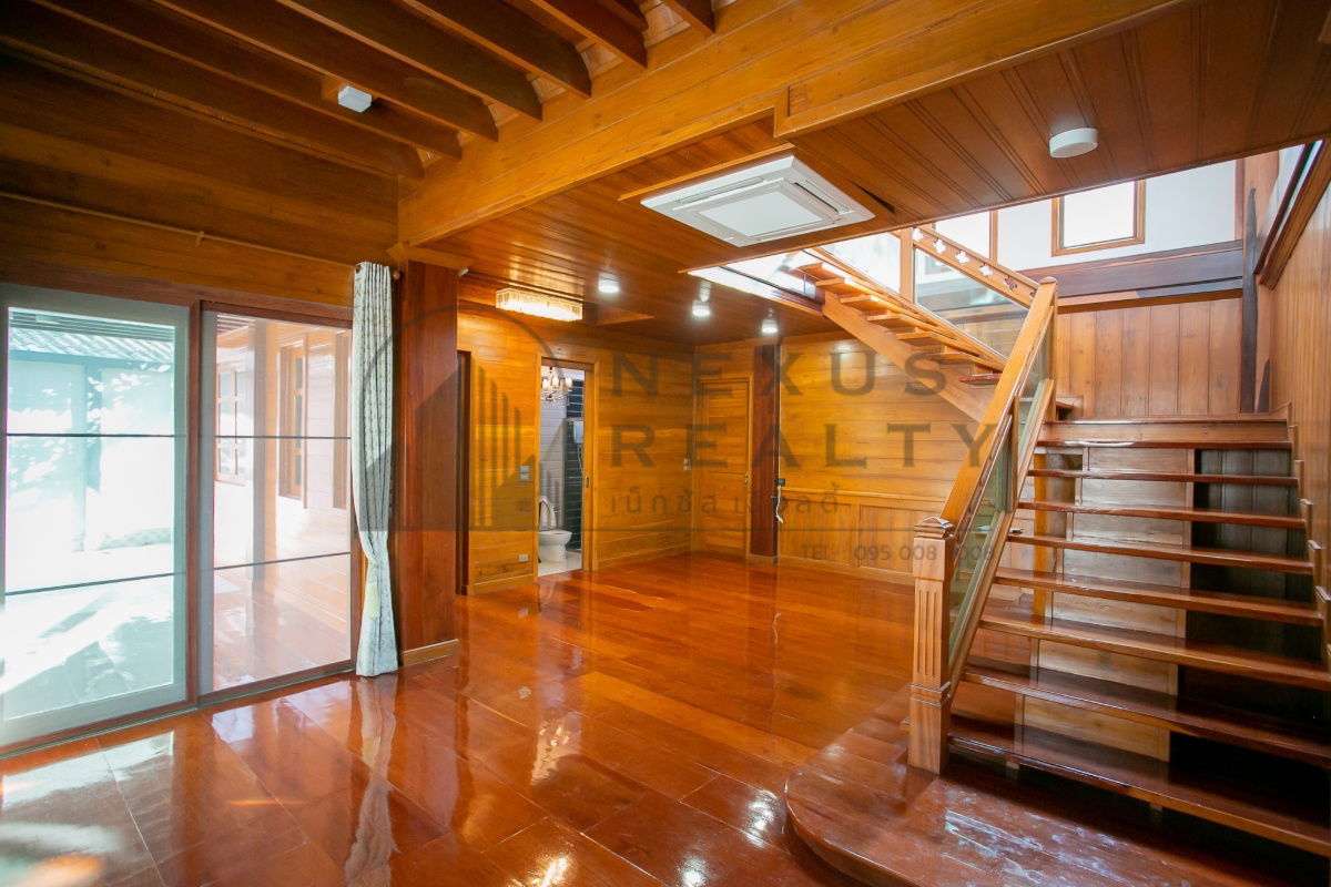 picture ✨Luxury Teakwood House for Rent near MRT Ratchadaphisek – Cozy Living, Prime Location✨ - 55/75