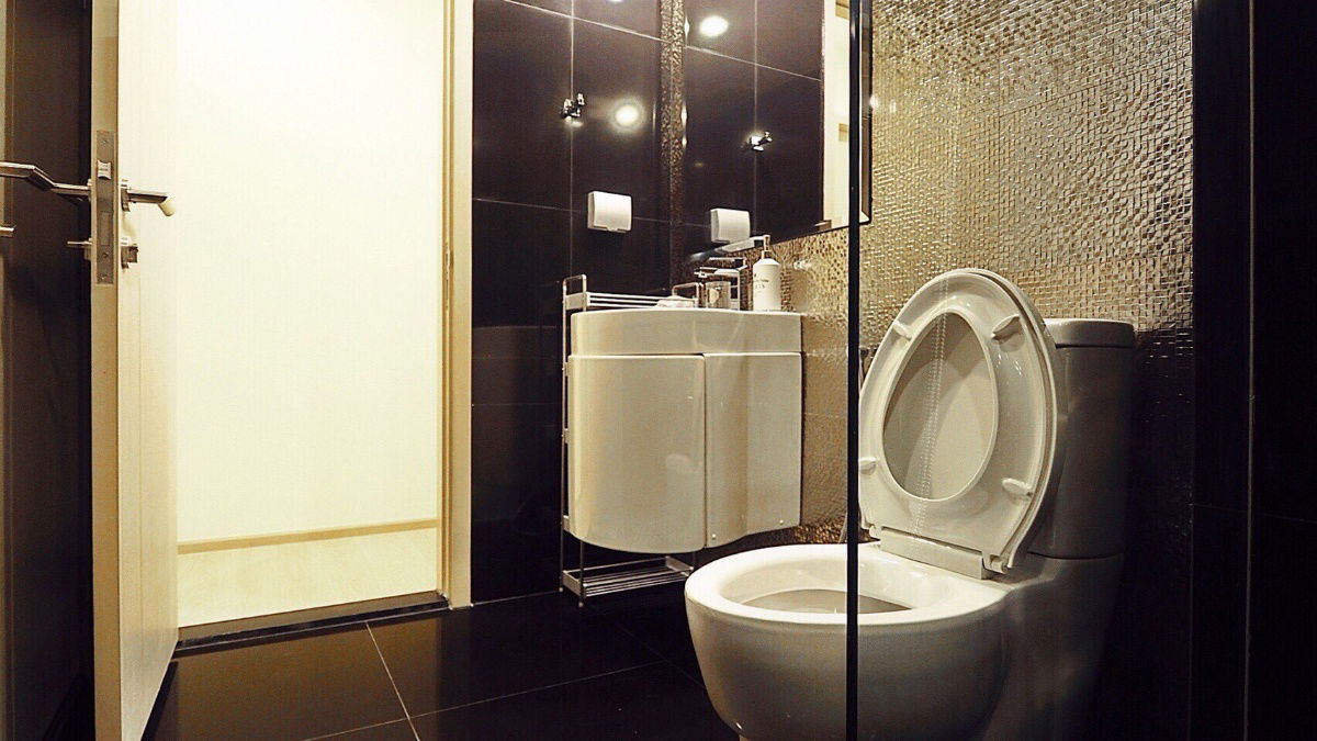 picture Rhythm Sukhumvit 36-38    2 Bedrooms 2 Bathrooms size 88 Sq.m.   - 2/10